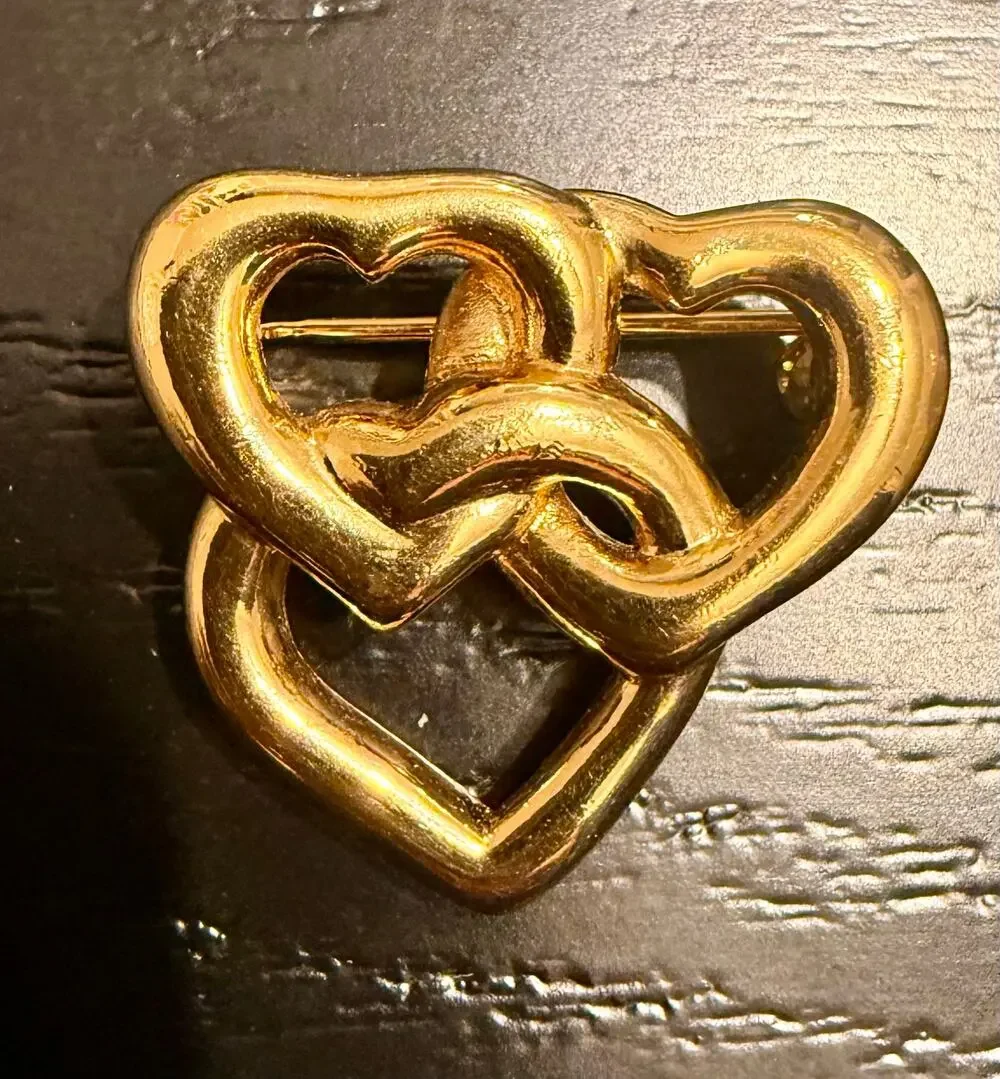 Vintage Signed Monet Gold Tone Double Heart Love Brooch